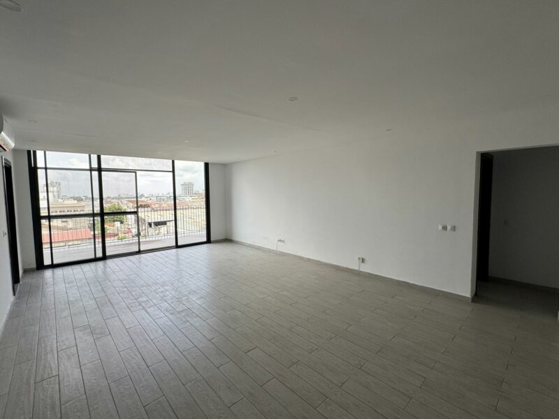 Appartement 4 pièces – Rue du canal