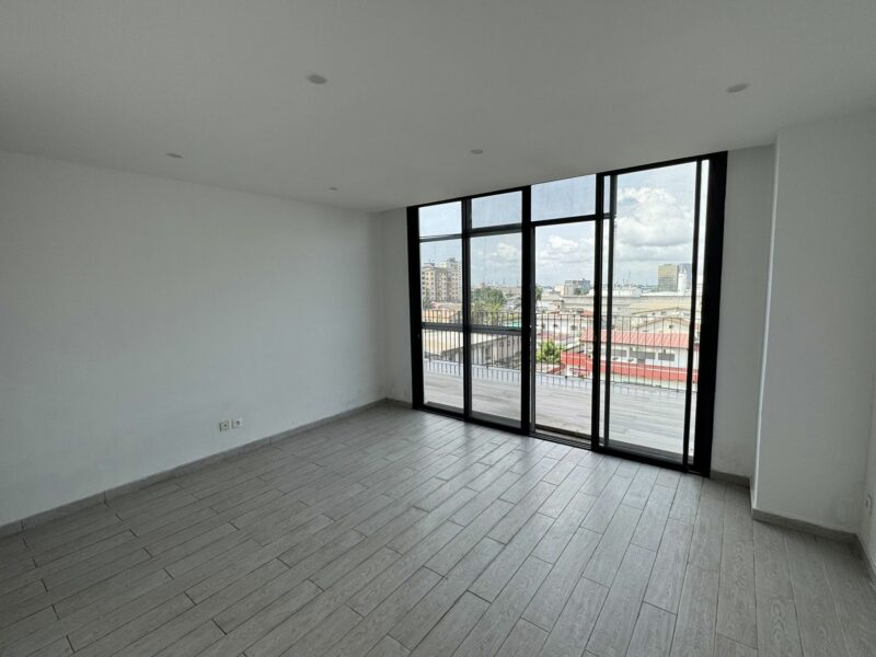Appartement 4 pièces – Rue du canal
