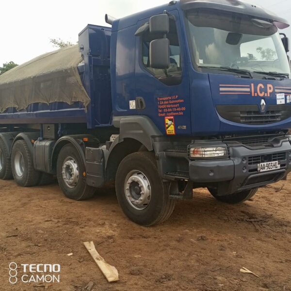 Camions de sables Abobo