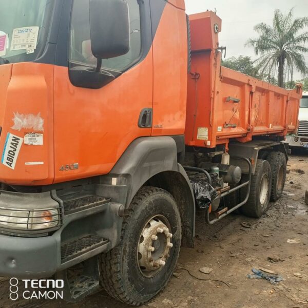 Camions de sables Abobo