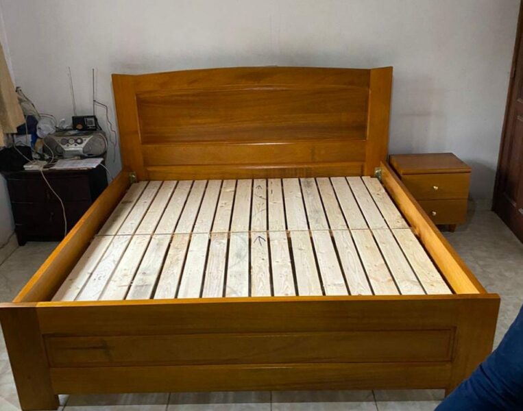 Ebeniste service Menuiser professionnel