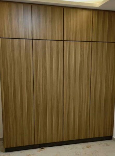 Ebeniste service Menuiser professionnel