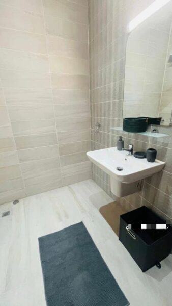 F3 à louer à Cocody Riviera 4