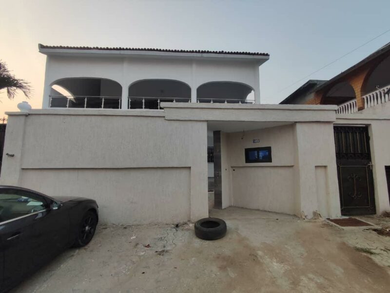 Location d'une très grande villa de 14 chambres à la Riviera Palmeraie