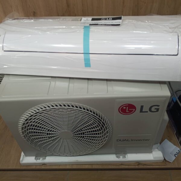 Installateur et maintenancier climatiseur professionnel